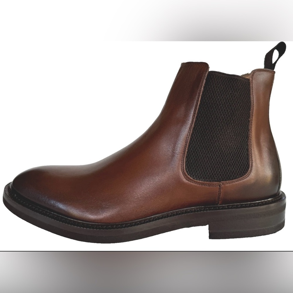 Barney’s New York Men’s Chelsea Boots Made in Italy Size 8 1/2